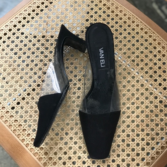 Shoes - Vintage square toe slides
